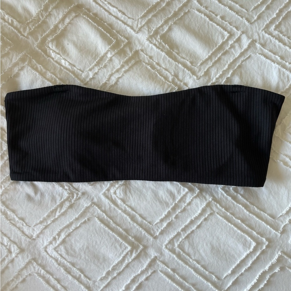 Black bandeau bikini top
